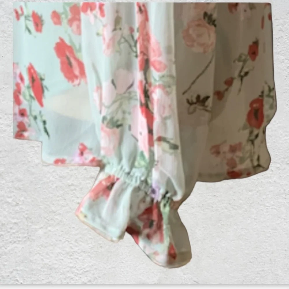 OLM Mint Green Floral Ruffle Trim Tie Neck Blouse
Size Large - Picture 13 of 15